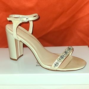 8.5 David's Bridal Cream Pearl and Crystal Block Heel